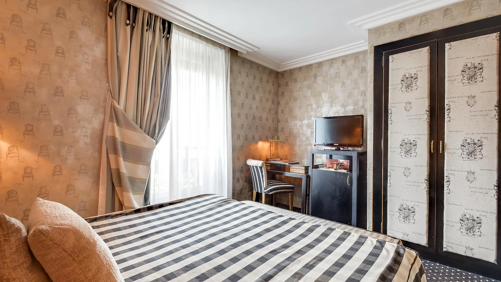 Lutece Port Royal Hotel