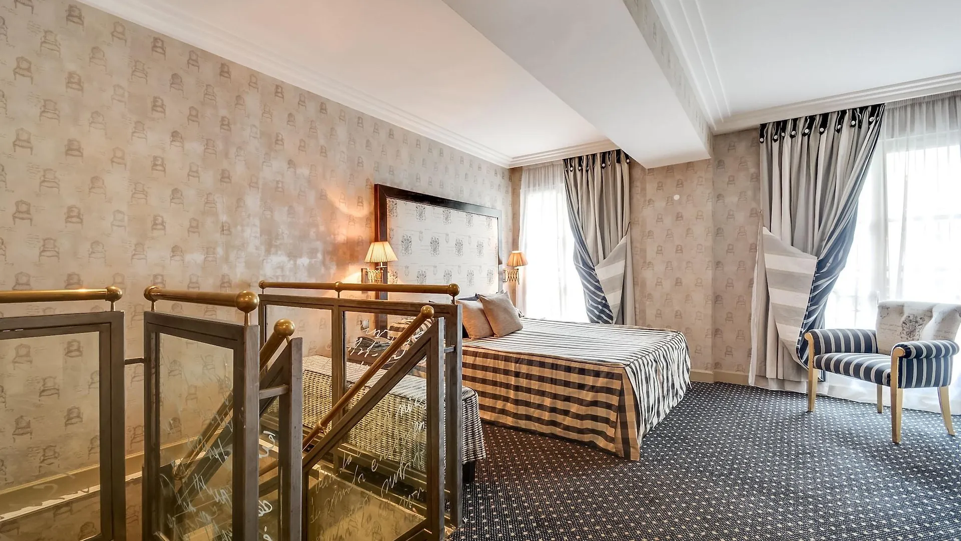 Lutece Port Royal 4* Párizs