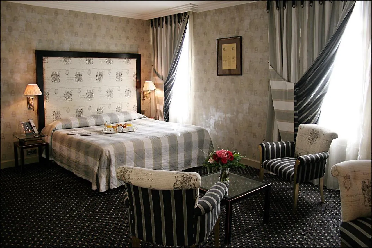 Lutece Port Royal Hotell 4*