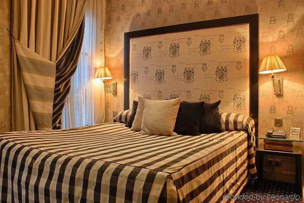 Hotell Lutece Port Royal