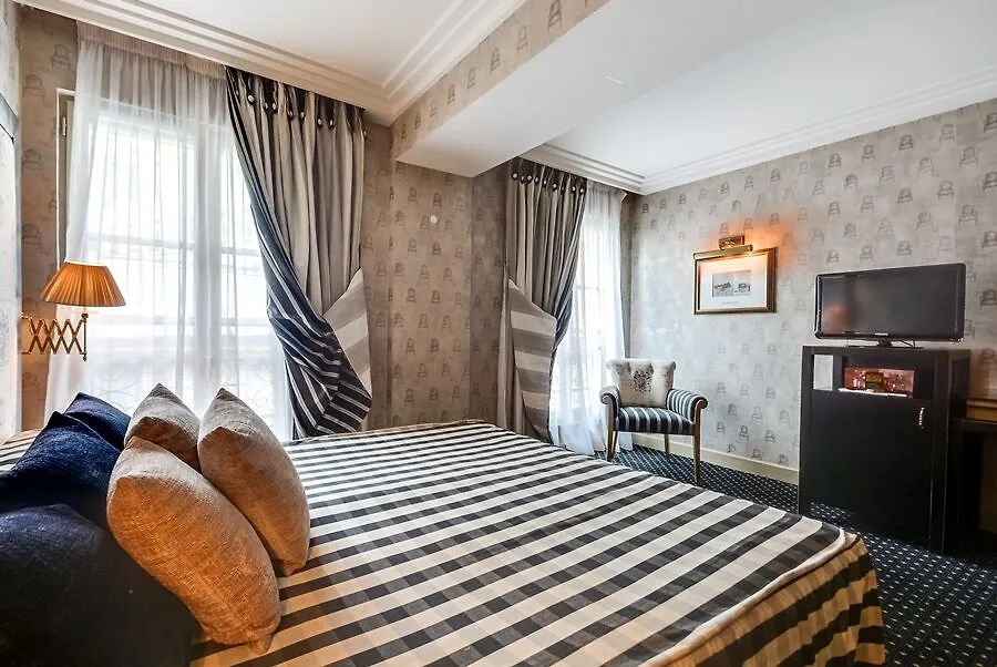 Szálloda Lutece Port Royal 4*