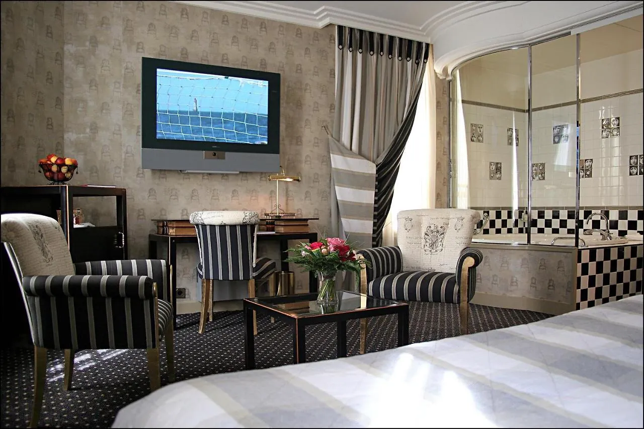 Lutèce Port Royal 4*